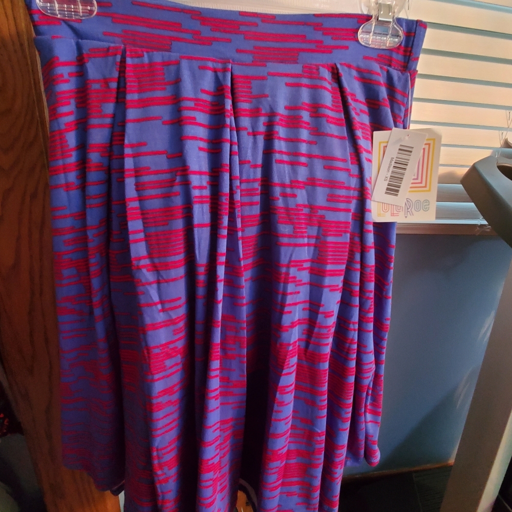 LuLaRoe Madison Skirt XS USA collection Red & Blue